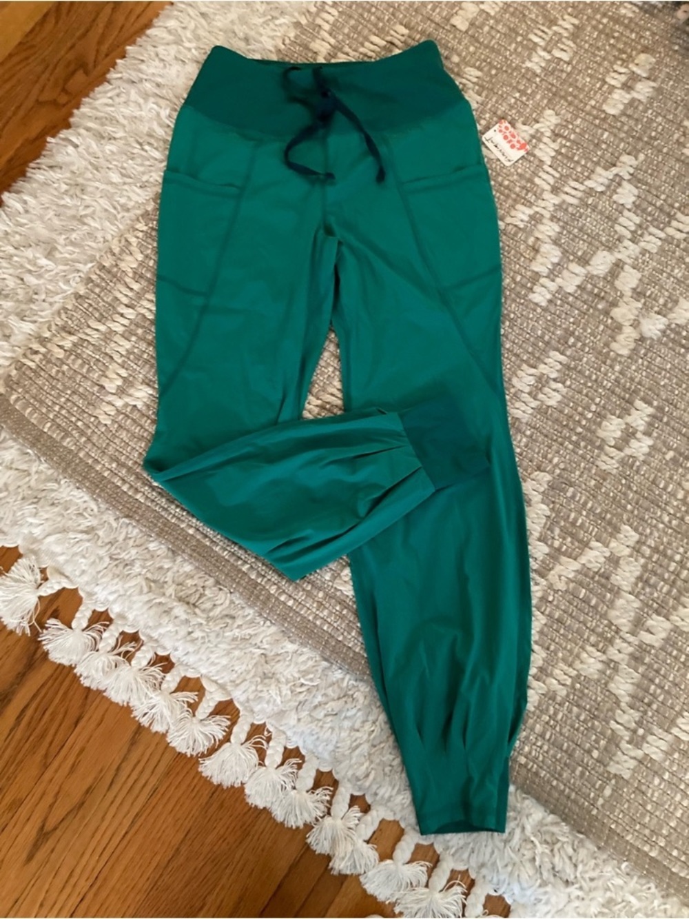 NWT, FREE PEOPLE MOVEMENT Emerald green joggers